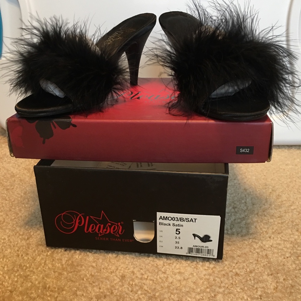 Vavavoom sexy little slippers